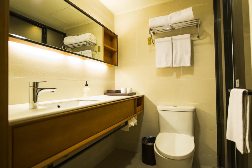 Ji Hotel Xintiandi Шанхай Экстерьер фото